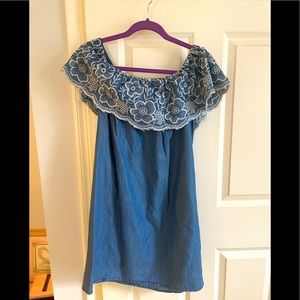 Off the shoulder Jean dress! So cute for the summer.